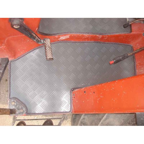 Tümosan 6080  Model Traktör Paspas