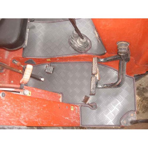 Tümosan 6080  Model Traktör Paspas