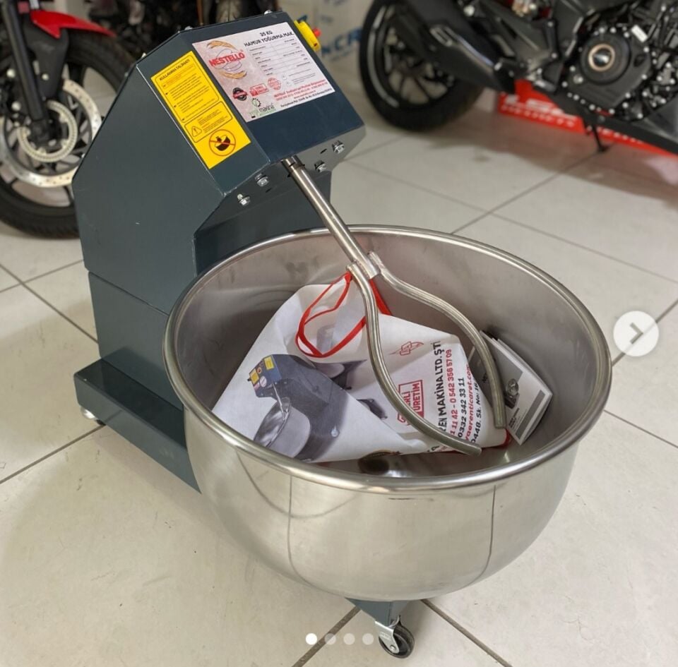 35 Kg Hamur Yoğurma, 25 Kg Un - 10 Lt Su -35 Kg Hamur Kapasiteli, Ev Ve Profesyonel Kullanım